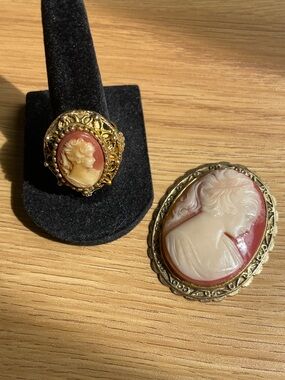 Vintage Cameo Ring